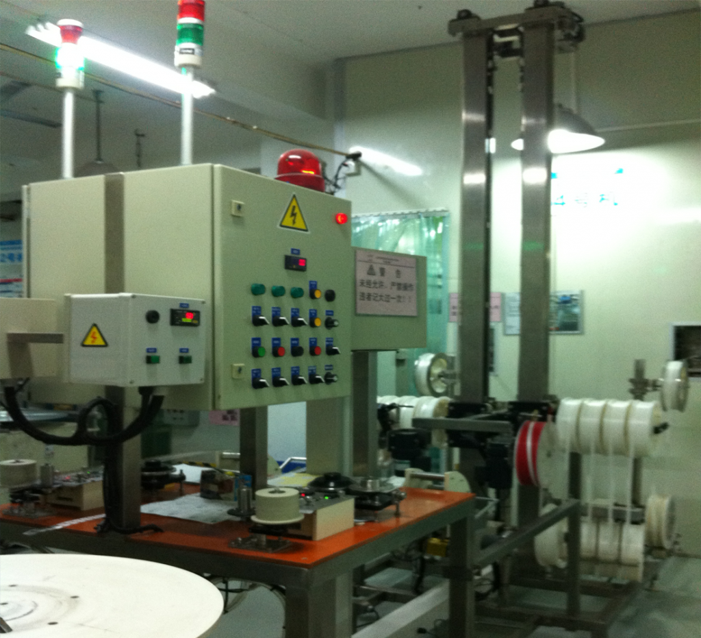 Continuous plating and discharging machine